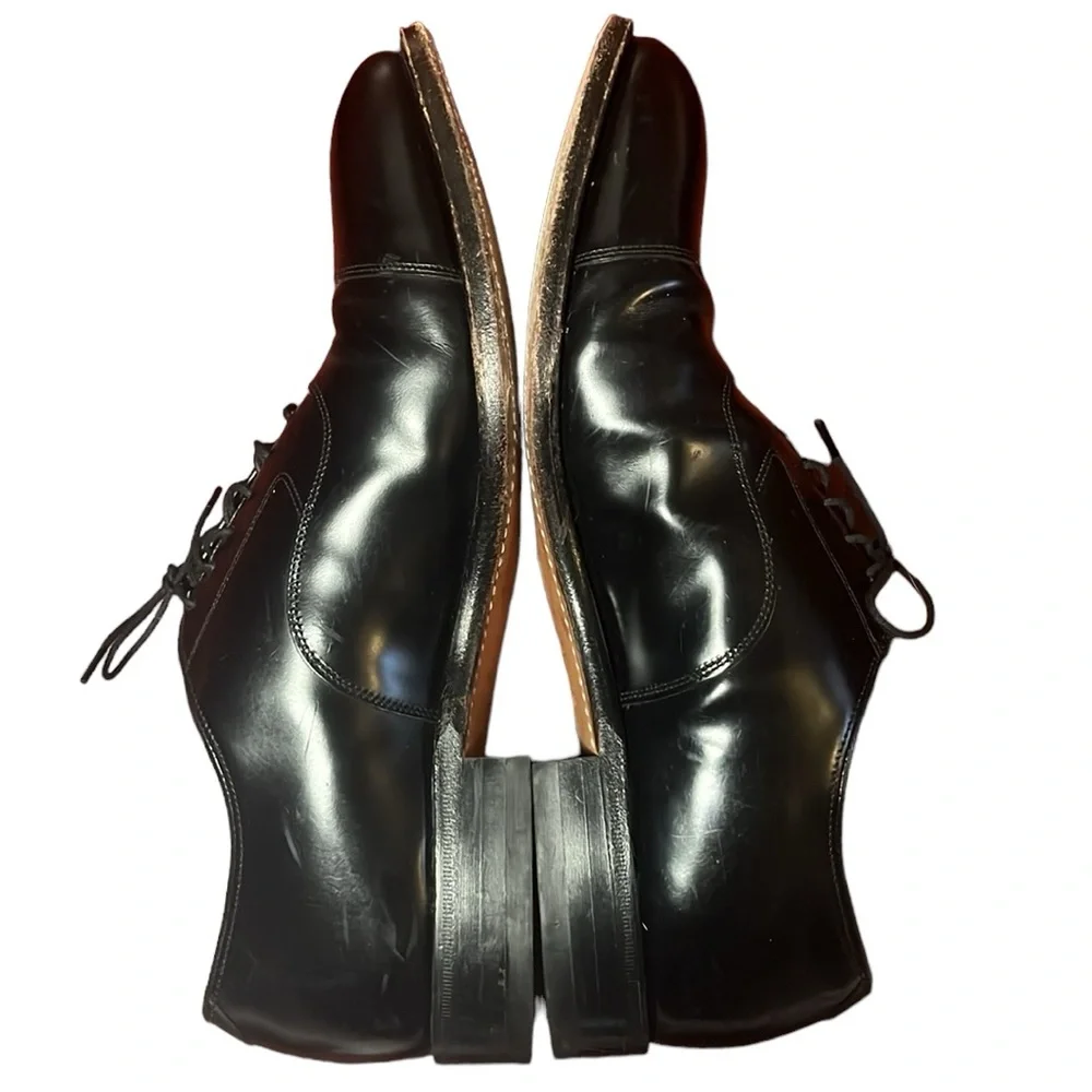 Johnston & Murphy Size 10 Black Dress Melton Cap Toe Shoes